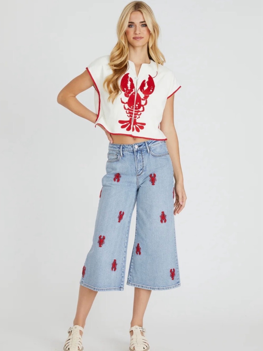 NEW Driftwood Ayla Culotte Jeans Seaside
Social Embroidered Lobster Print size 6